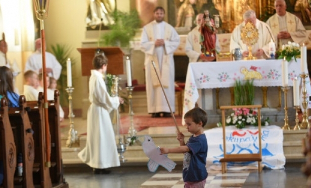 Carta aos pais que não desistiram de levar seus filhos bagunceiros à Missa