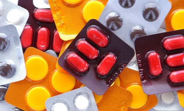Covid-19: MSD amplia fabricação de versão genérica de antiviral