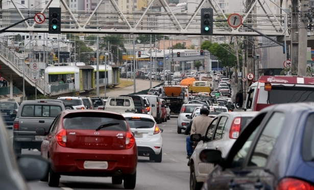 Sem reajuste, IPVA deve ser quitado a partir do dia 21 deste ms