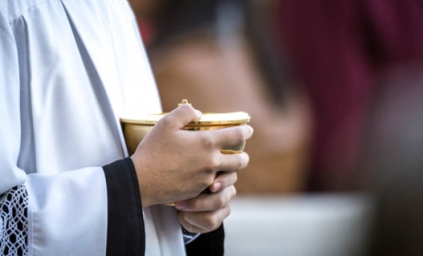 Se Cristo andava com os pecadores, por que nem todos podem comungar?